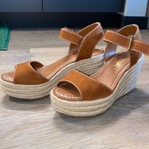 Circus wedges 6.5